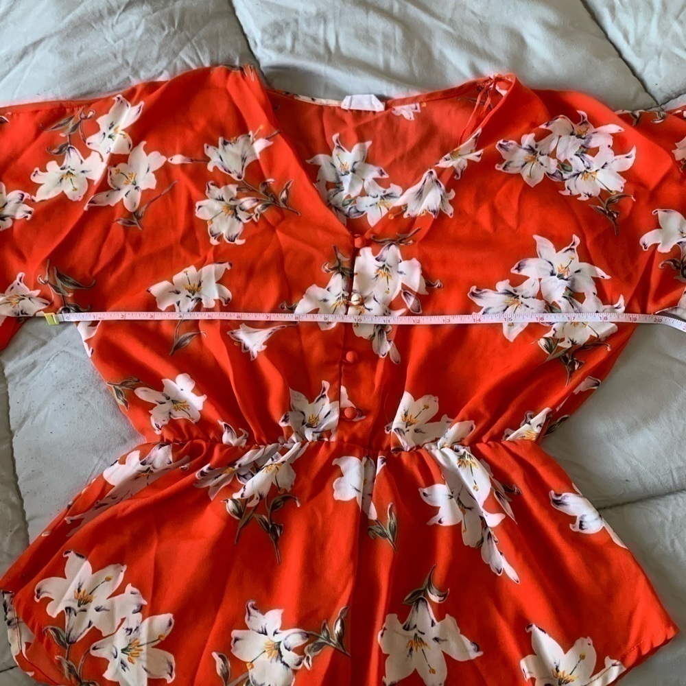 Flower theme tops for women - Picture 6 of 6
